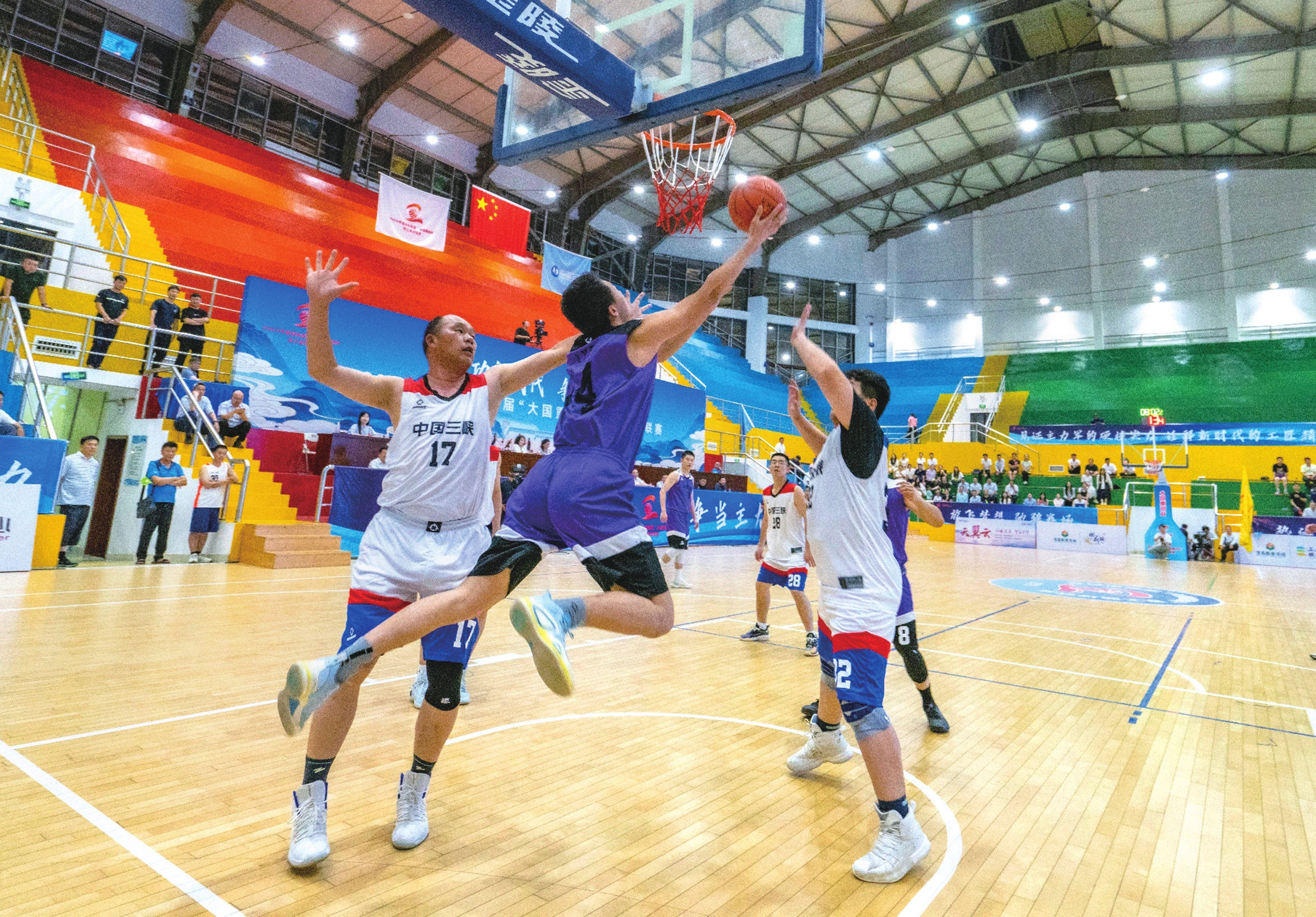 篮球激情对决终结，双方实力未占优势