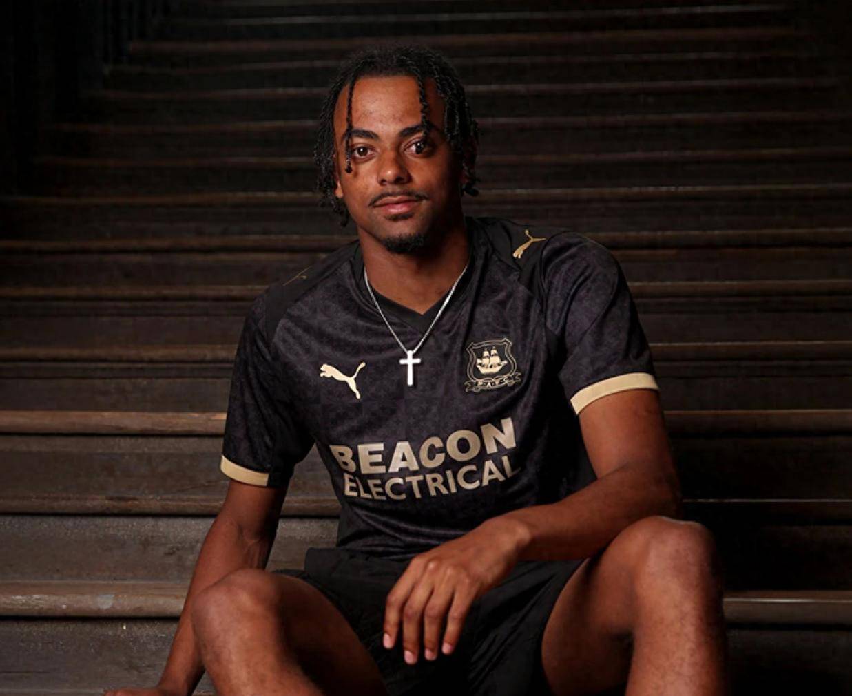 普利茅斯队在最新比赛中获得胜利