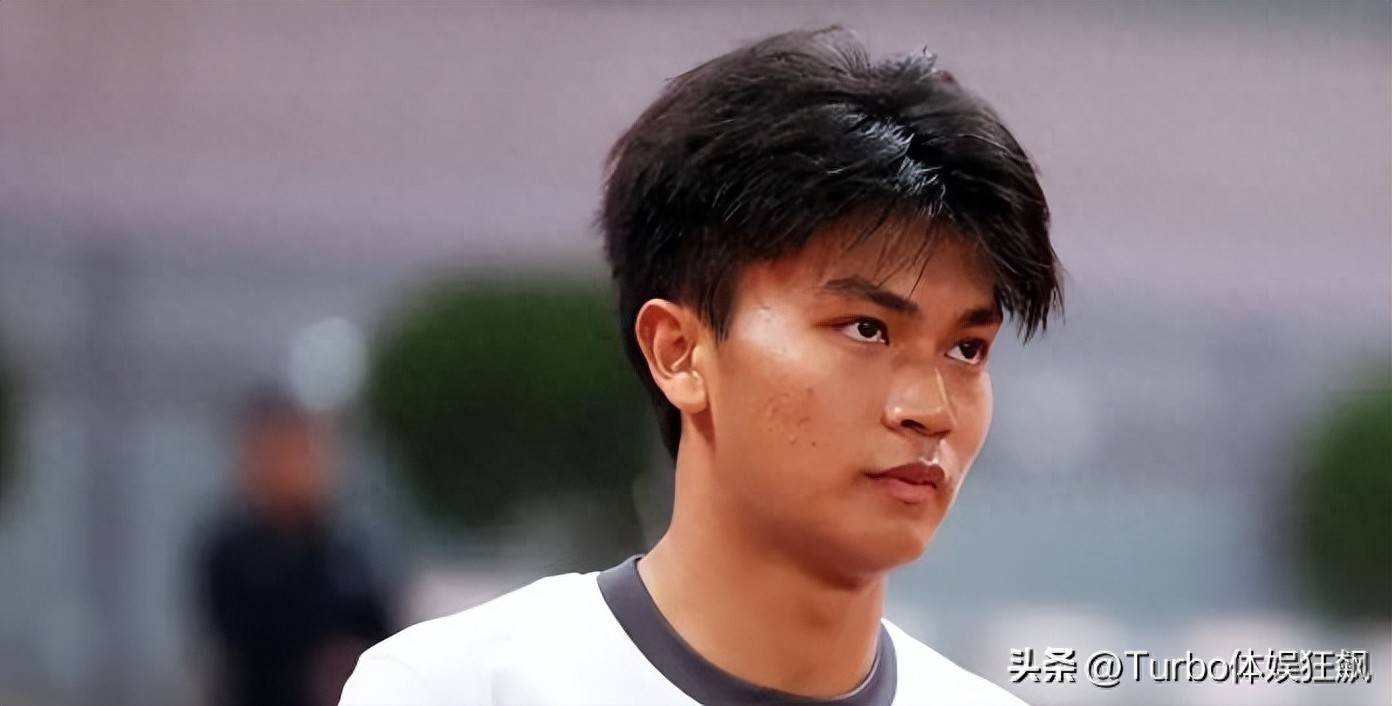 传闻：球队教练欲离队，引发外界关注