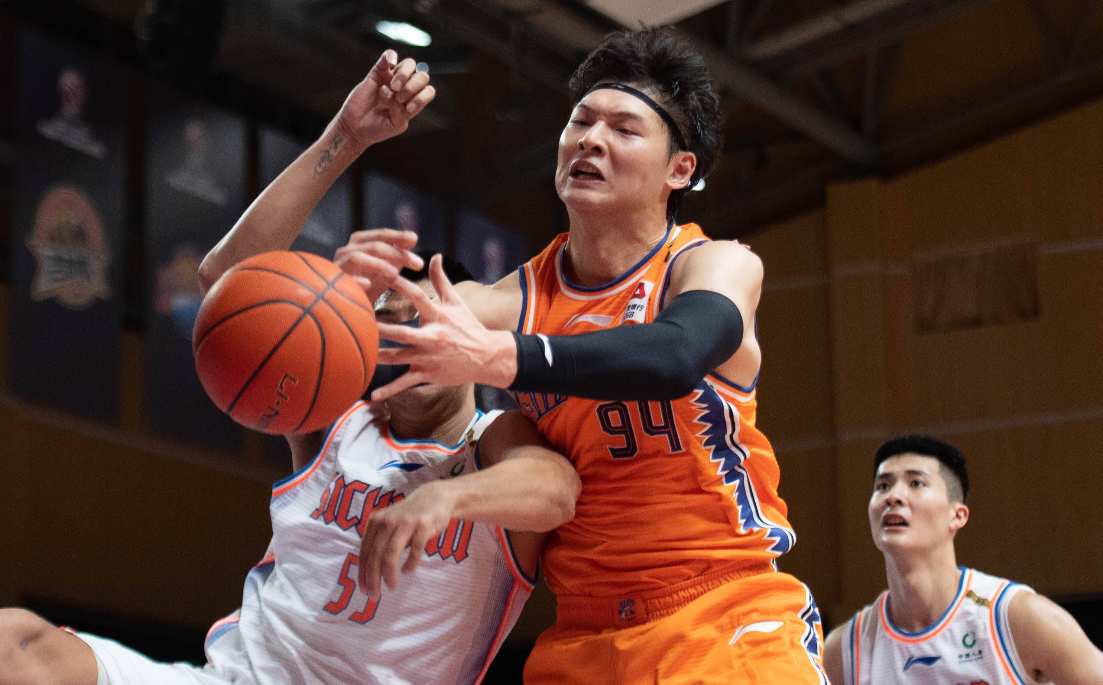 上海篮球队壮志凌云,谱写辉煌 上海篮球队壮志凌云,谱写辉煌